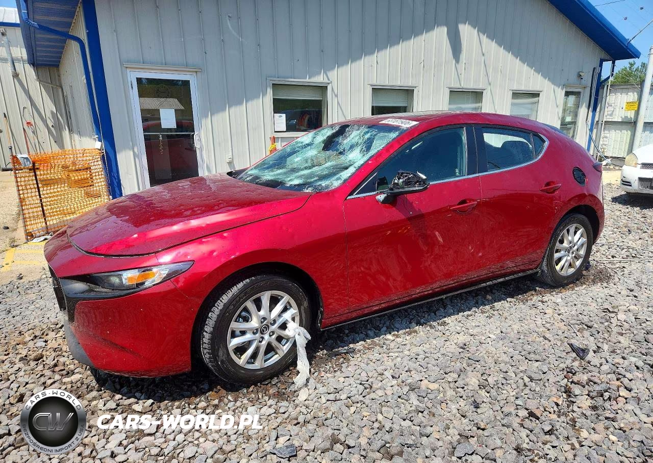 2025 Mazda 3 Preferred – zdjęcie 1 z 12