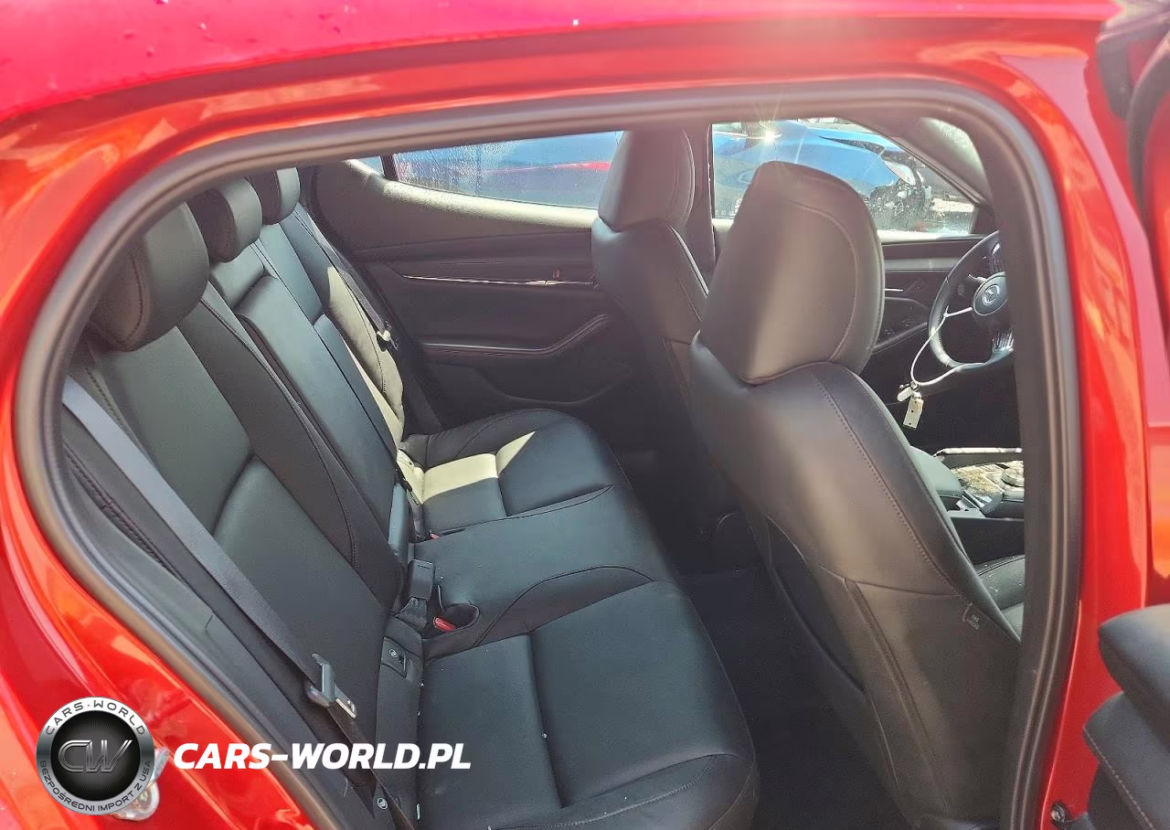 2025 Mazda 3 Preferred VIN:JM1BPALM8S1752017 - 10