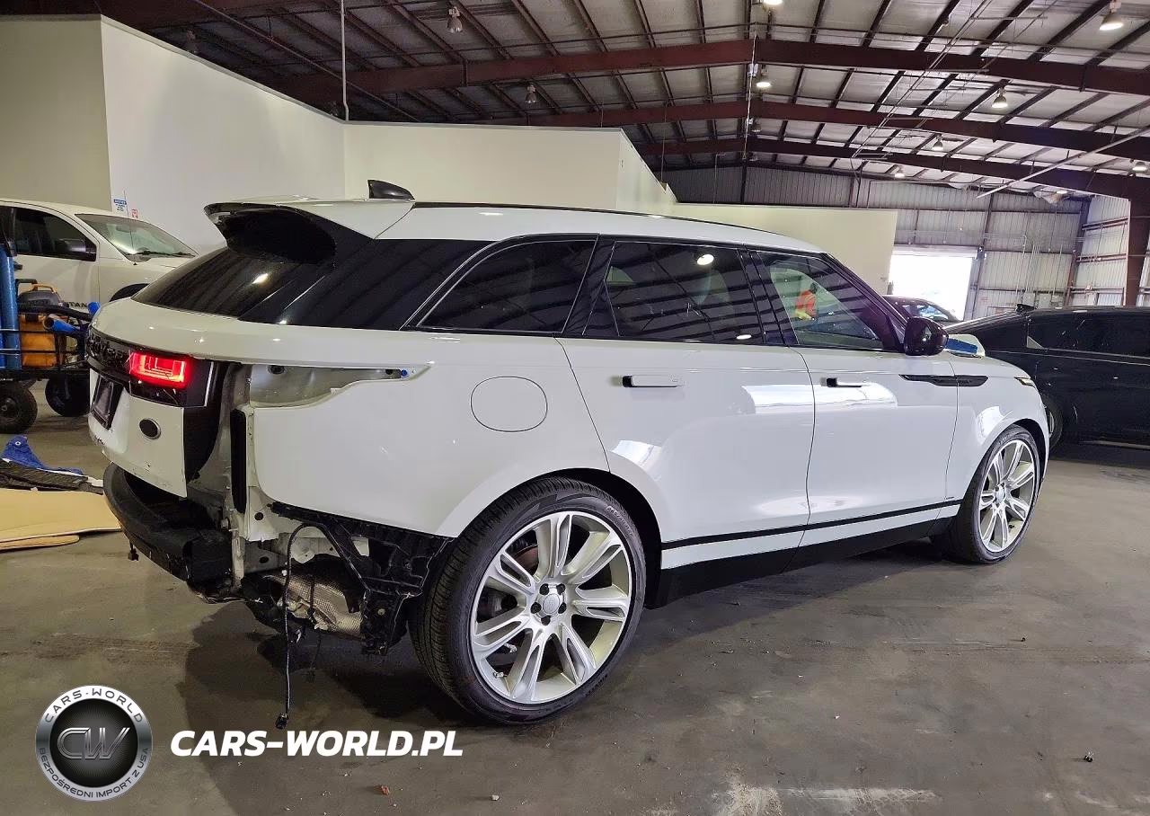 2020 Land Rover Range Rover Velar R-Dynamic S VIN:SALYK2FV1LA238166 - 3