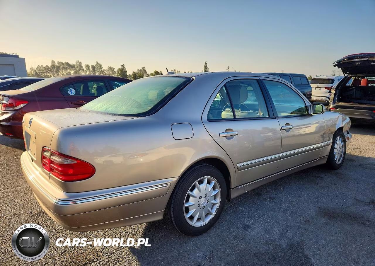 2001 Mercedes-Benz E 320 VIN:WDBJF65J71B166267 - 3