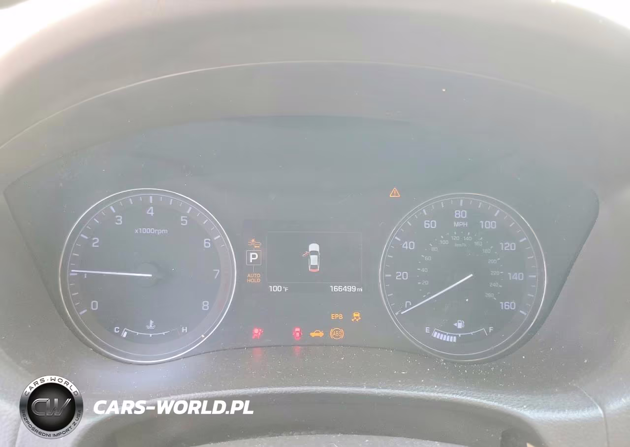 2017 Genesis G80 3.8 VIN:KMHGN4JE3HU171178 - 9
