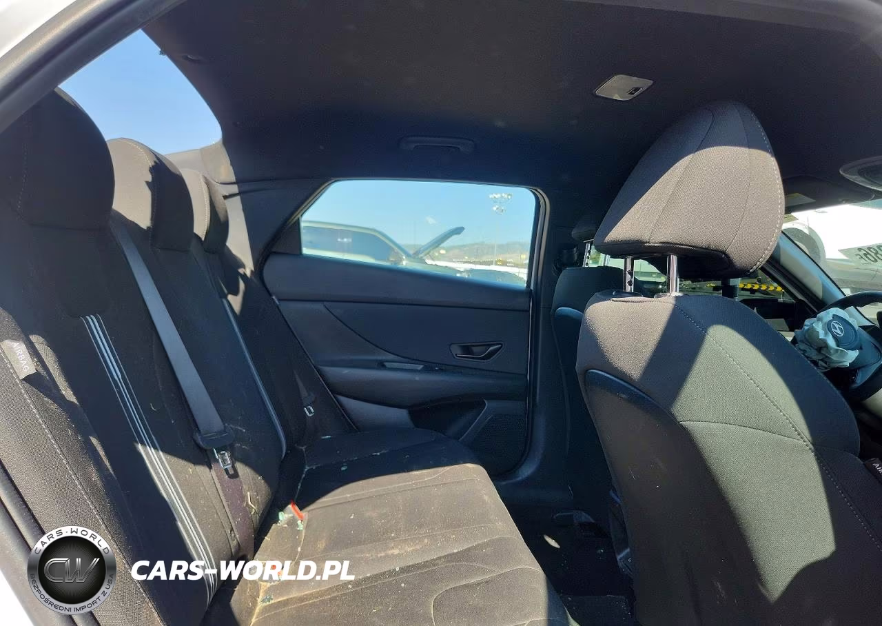 2025 Hyundai Elantra Sel Sport VIN:KMHLM4DG3SU000596 - 10