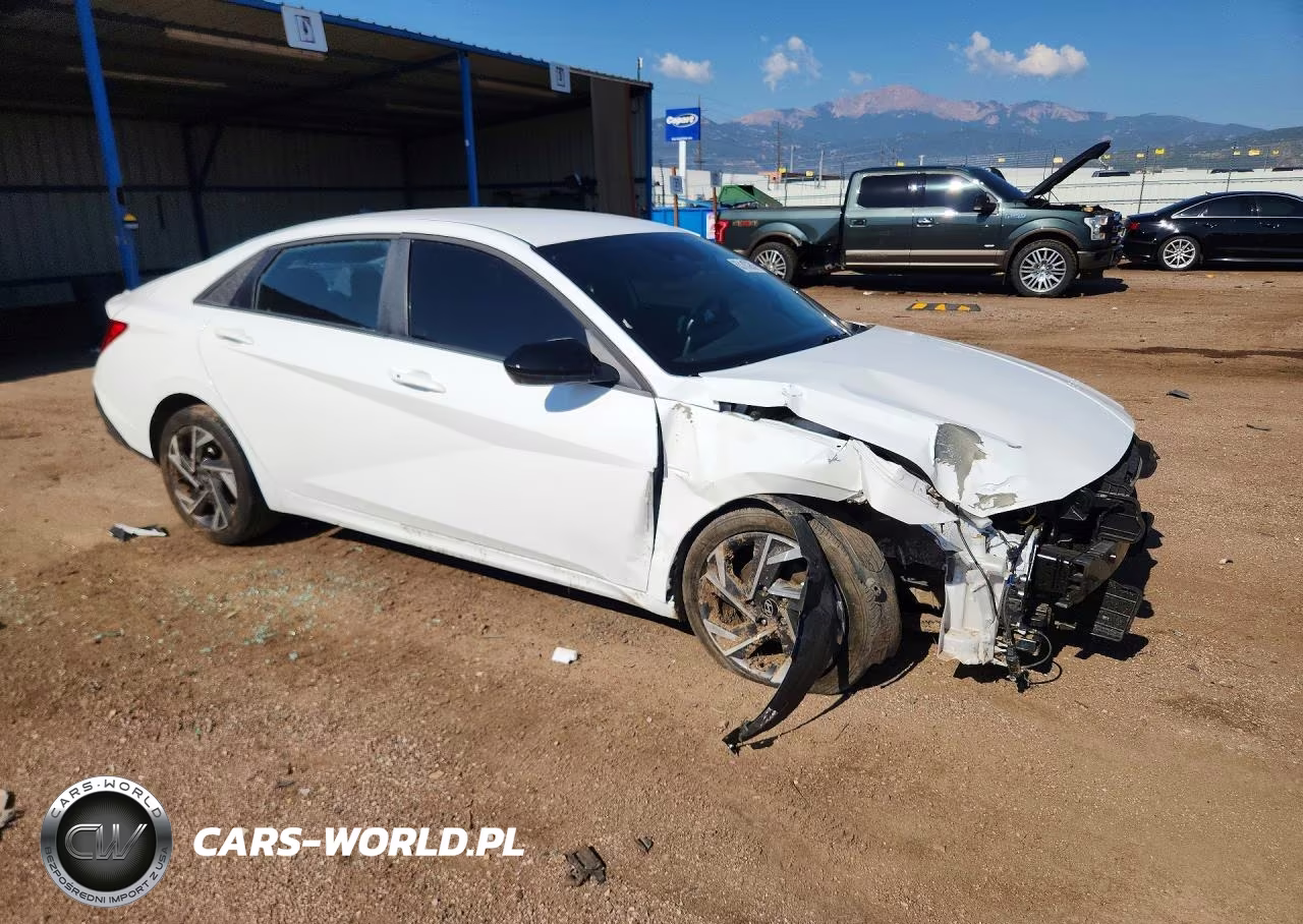 2025 Hyundai Elantra Sel Sport VIN:KMHLM4DG3SU000596 - 4