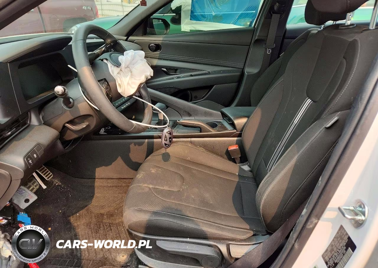 2025 Hyundai Elantra Sel Sport VIN:KMHLM4DG3SU000596 - 7