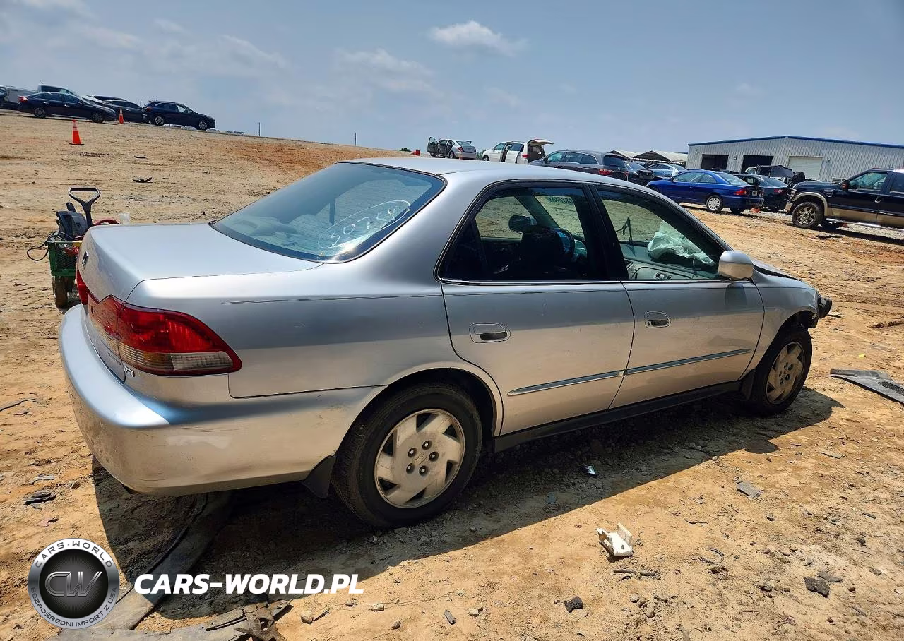 2001 Honda Accord Lx VIN:1HGCG16481A069573 - 3