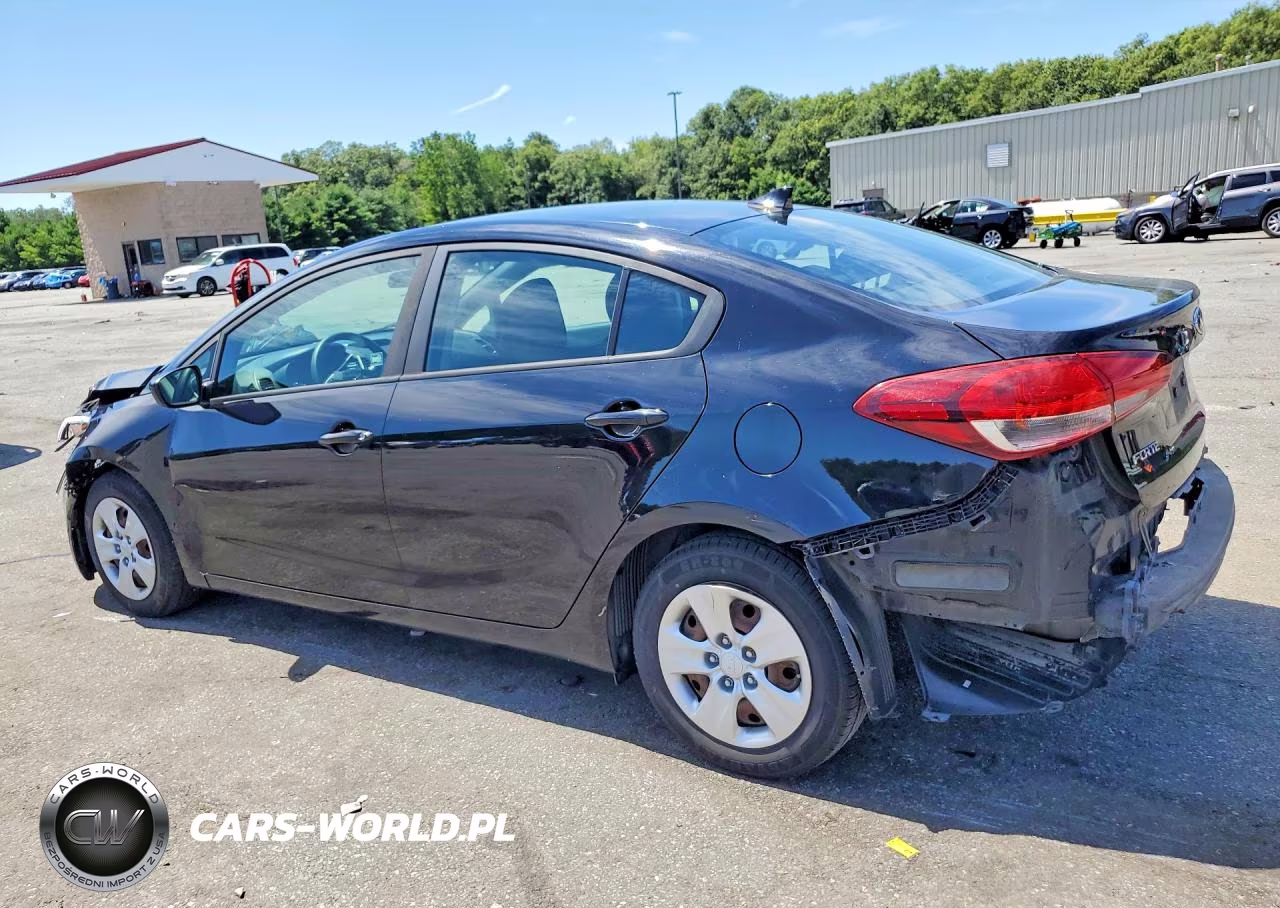 2018 Kia Forte Lx VIN:3KPFK4A7XJE281983 - 2