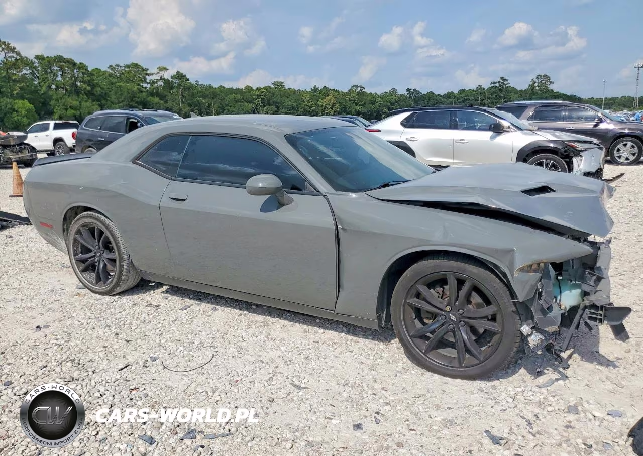 2017 Dodge Challenger Sxt VIN:2C3CDZAGXHH598286 - 4