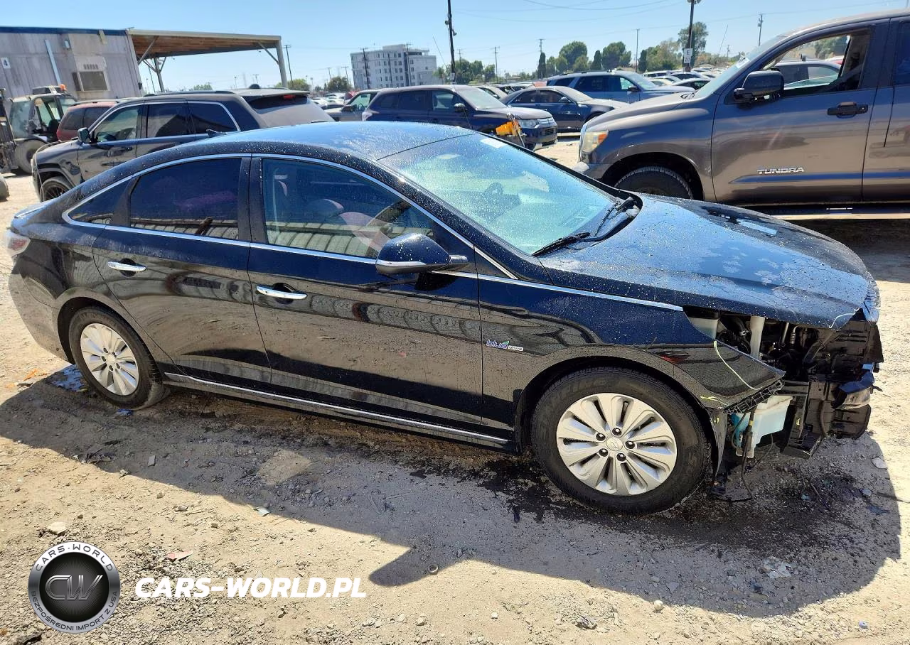 2016 Hyundai Sonata Hybrid Se VIN:KMHE24L13GA033232 - 4
