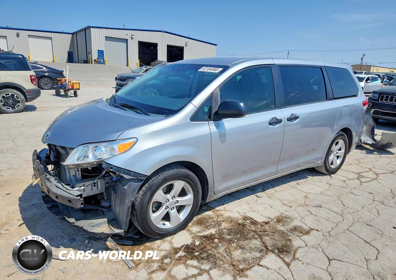 2013 Toyota Sienna L V6 7 Passenger – zdjęcie 1 z 14
