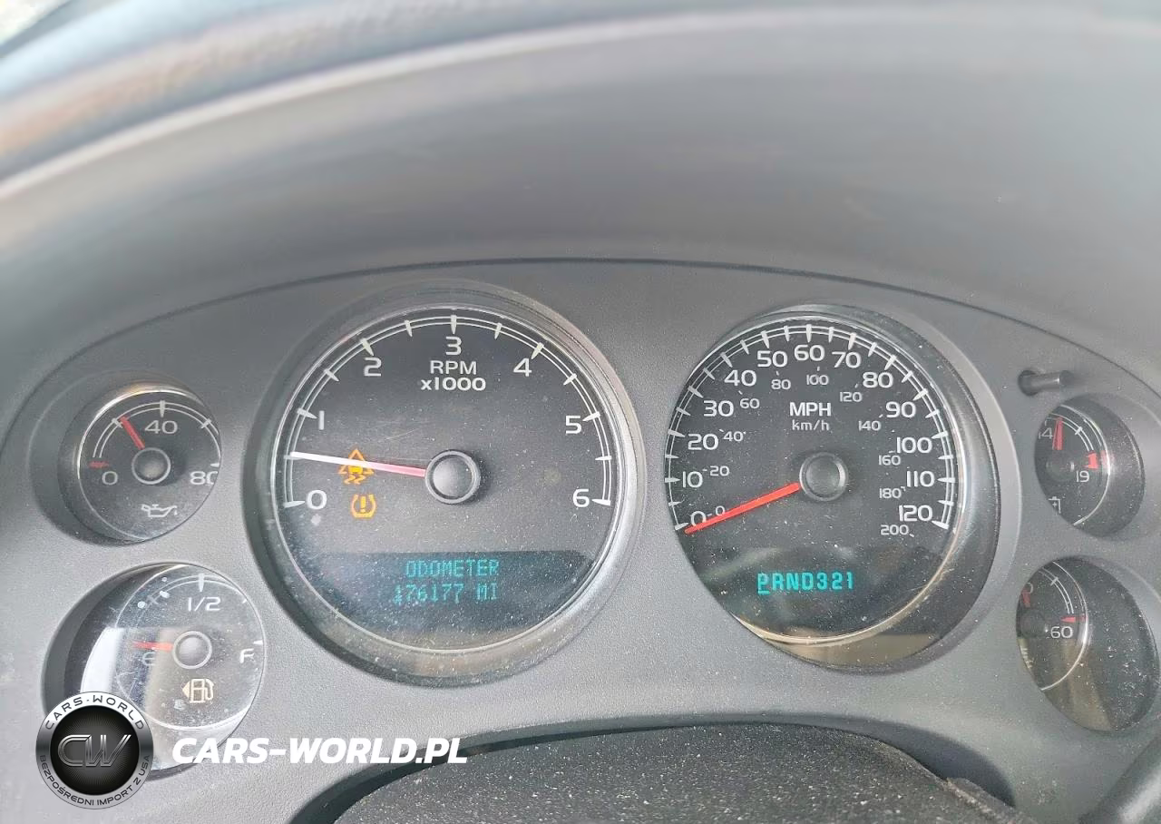 2007 GMC Yukon VIN:1GKFC13077R391645 - 9