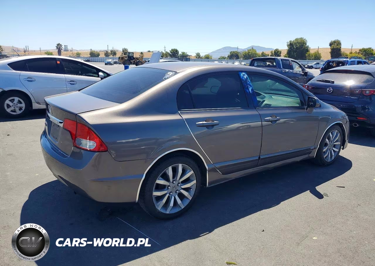 2010 Honda Civic Lx VIN:19XFA1F58AE030792 - 3
