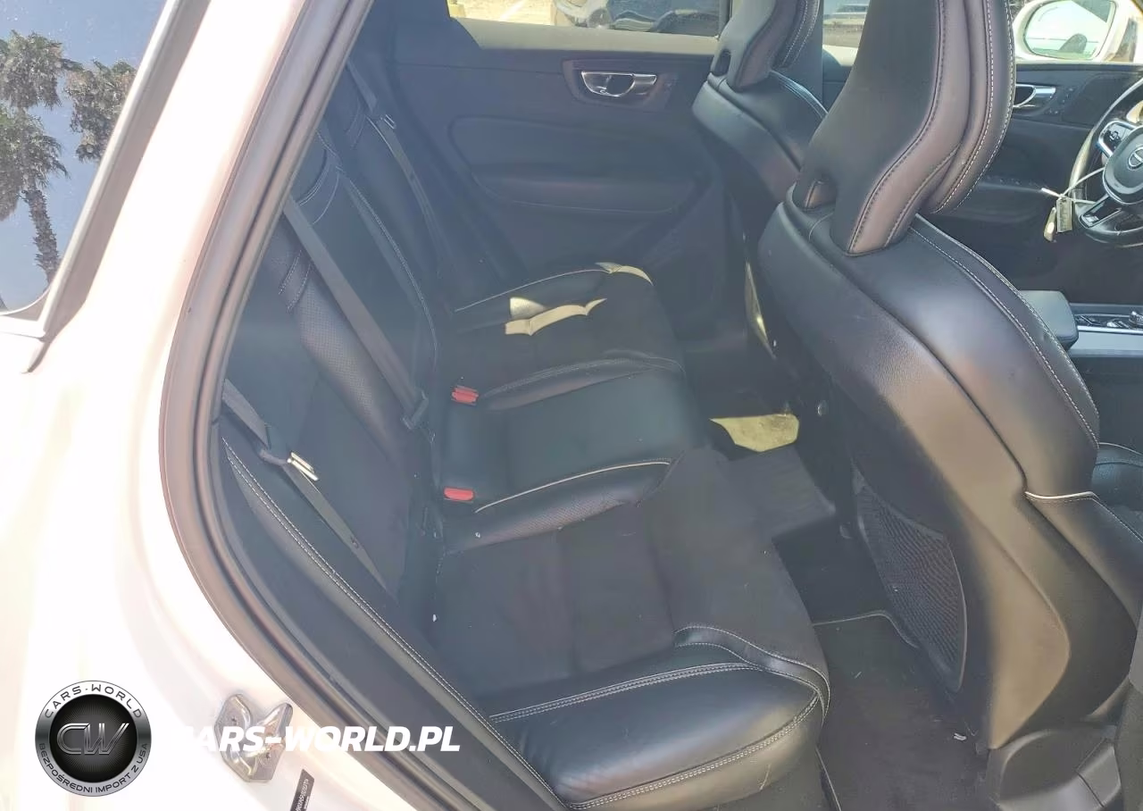 2019 Volvo Xc60 T8 R-Design VIN:LYVBR0DM5KB293704 - 11