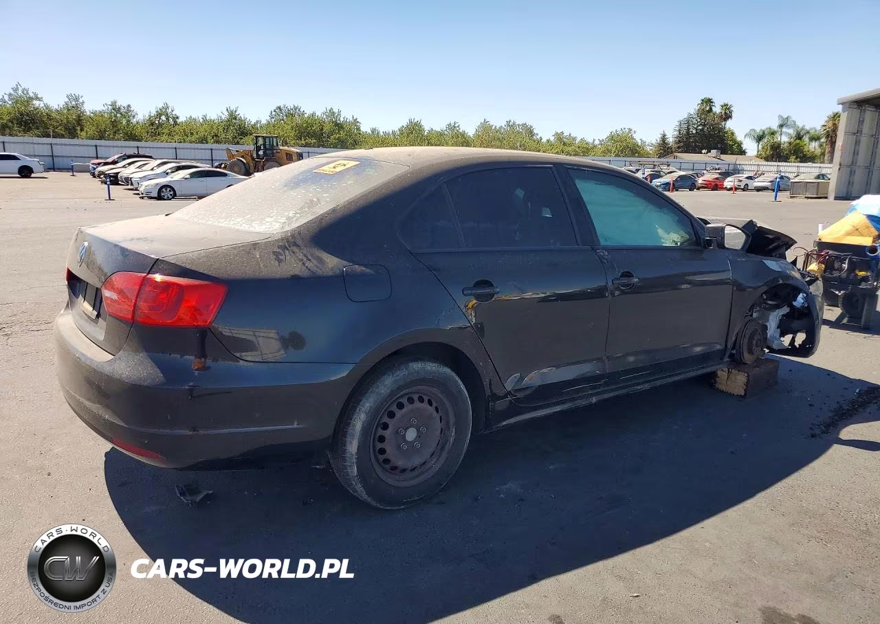 2014 Volkswagen Jetta Base VIN:3VW2K7AJXEM393039 - 3
