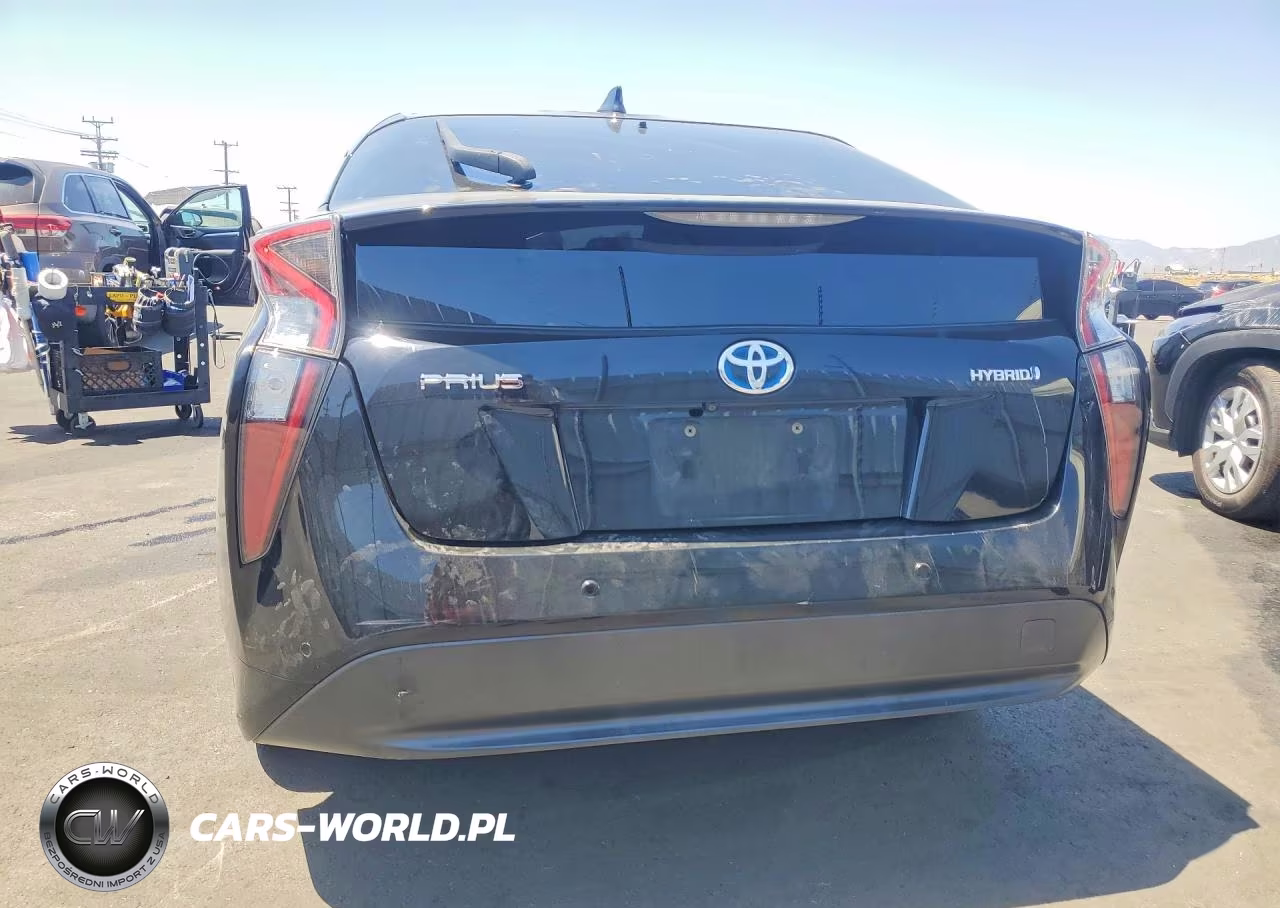 2018 Toyota Prius Two VIN:JTDKBRFU9J3081520 - 6