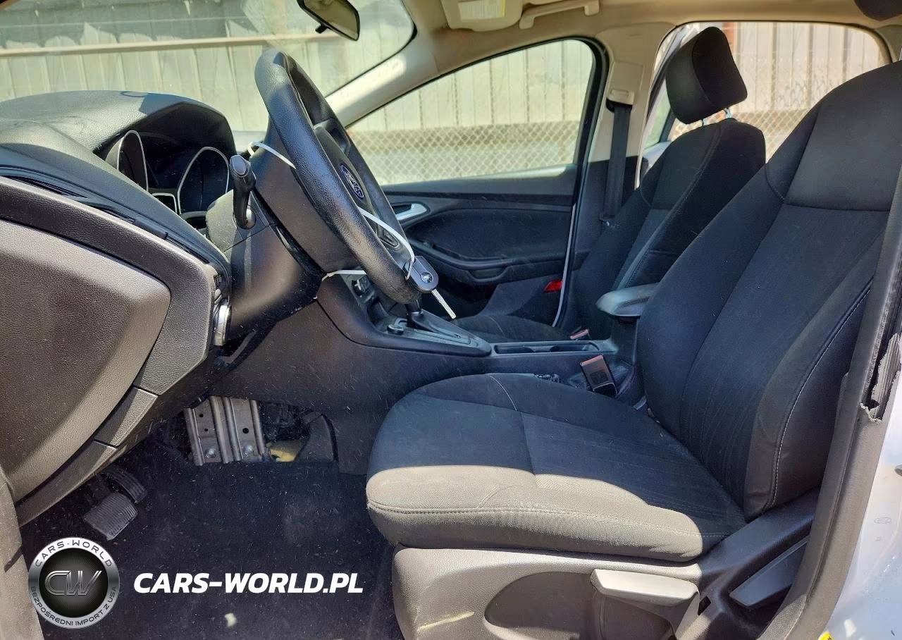 2016 Ford Focus Se VIN:1FADP3K27GL217539 - 7