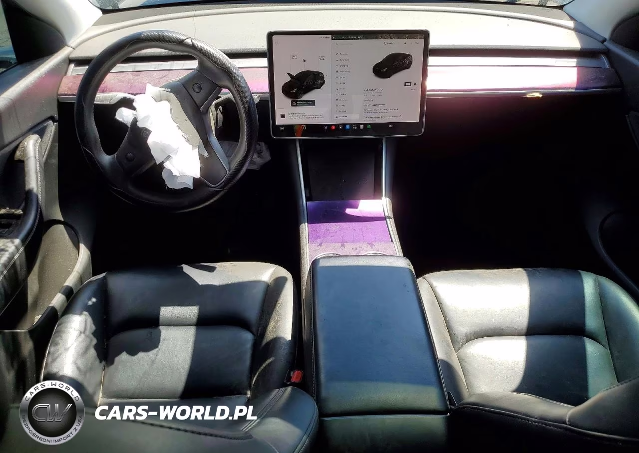 2020 Tesla Model Y VIN:5YJYGDEE0LF033144 - 8
