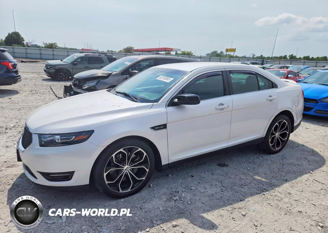 2015 Ford Taurus Sho – zdjęcie 1 z 12