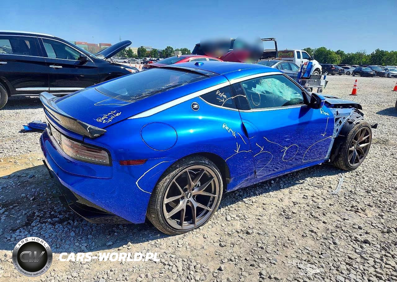 2025 Nissan Z Sport VIN:JN1BZ4AH2SM410405 - 3
