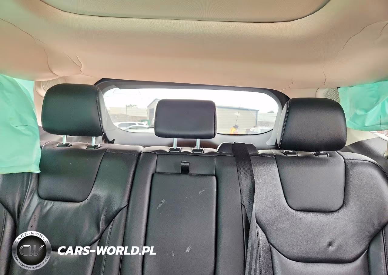 2019 Ford Edge Titanium VIN:2FMPK4K97KBB93255 - 10