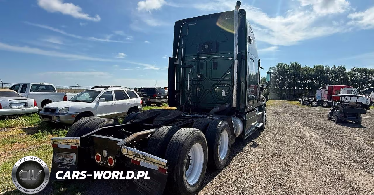2019 Freightliner Cascadia 125 Semi Truck VIN:3AKJGLD65FSGC4864 - 4