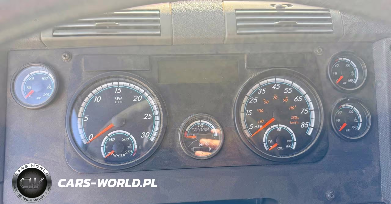 2019 Freightliner Cascadia 125 Semi Truck VIN:3AKJGLD65FSGC4864 - 8