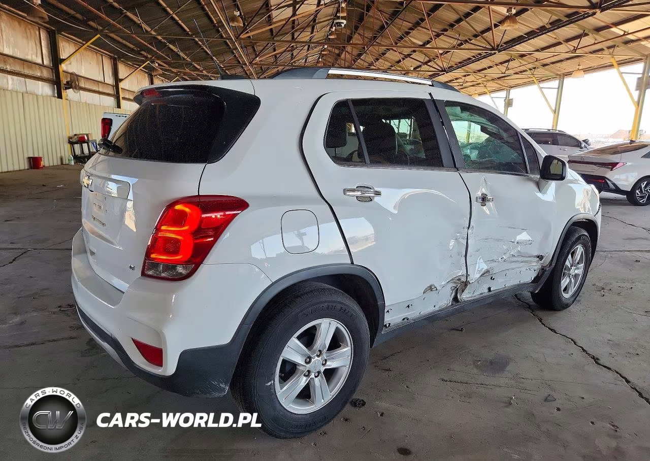 2017 Chevrolet Trax 1Lt VIN:3GNCJLSB2HL265079 - 3