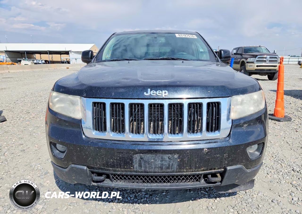 2011 Jeep Grand Cherokee Laredo VIN:1J4RR4GG6BC542884 - 5