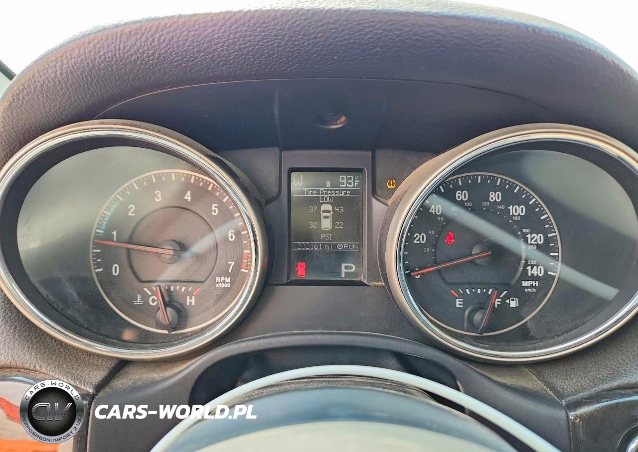 2011 Jeep Grand Cherokee Laredo VIN:1J4RR4GG6BC542884 - 9
