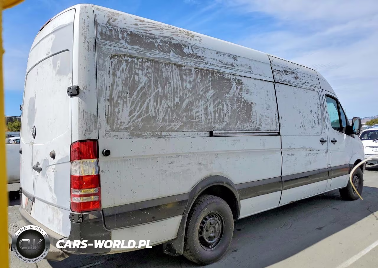 2012 Mercedes Benz Sprinter 2500 Delivery Van VIN:WD3PE8CC4C5618153 - 3