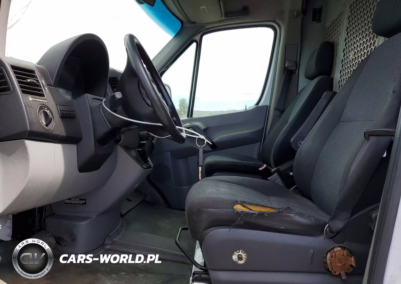 2012 Mercedes Benz Sprinter 2500 Delivery Van VIN:WD3PE8CC4C5618153 - 7