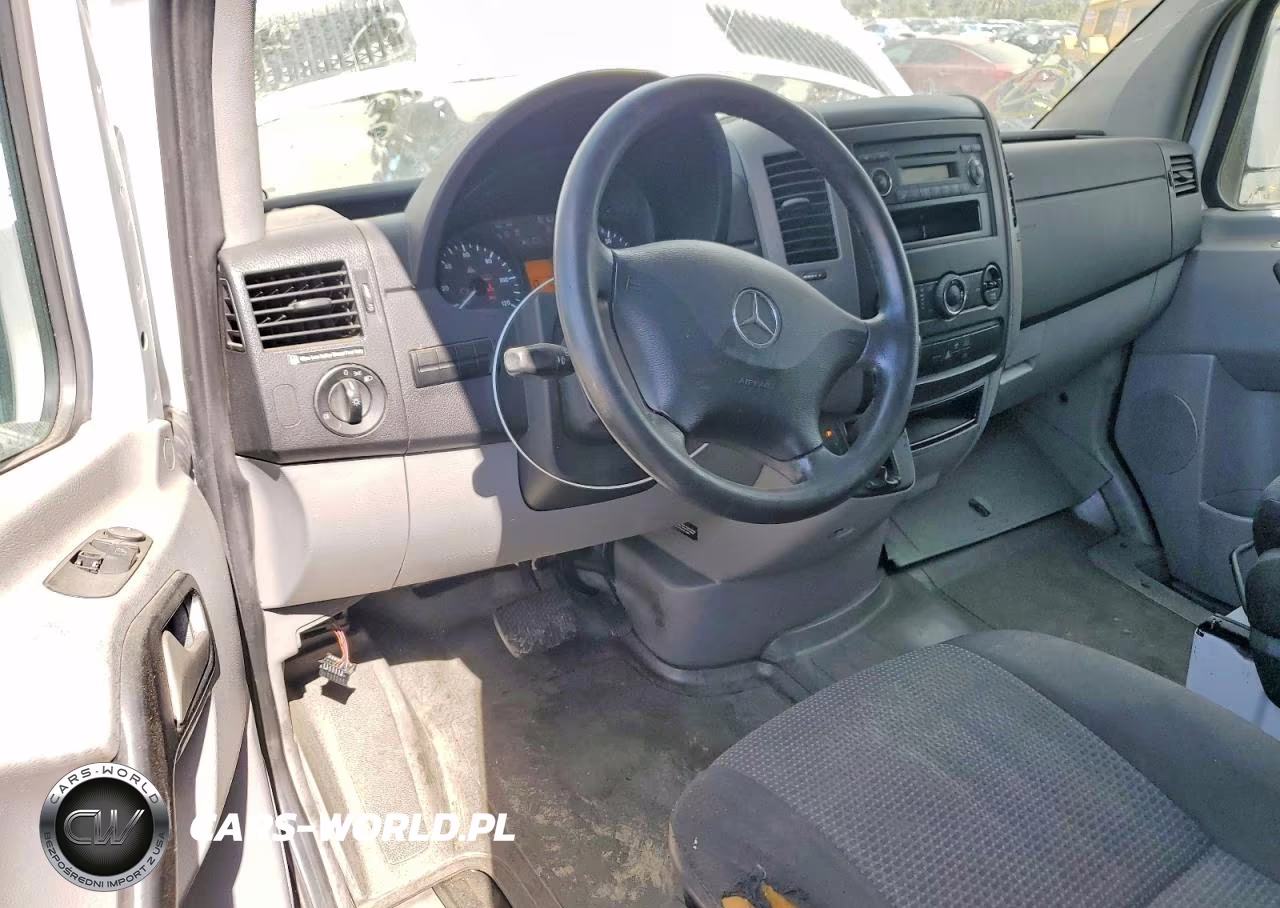 2012 Mercedes Benz Sprinter 2500 Delivery Van VIN:WD3PE8CC4C5618153 - 8