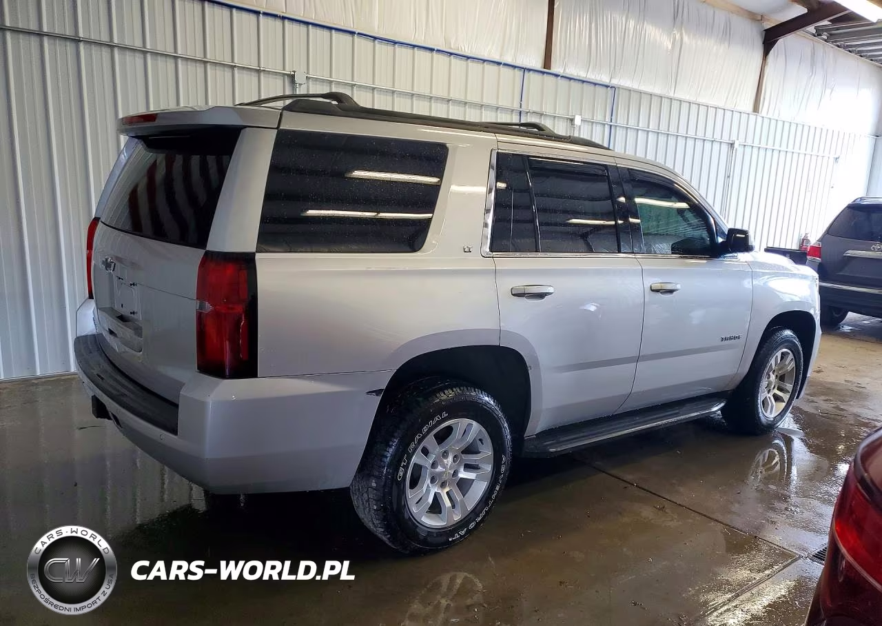 2019 Chevrolet Tahoe K1500 Lt VIN:1GNSKBKC1KR159380 - 3