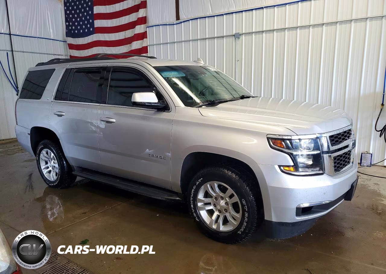 2019 Chevrolet Tahoe K1500 Lt VIN:1GNSKBKC1KR159380 - 4