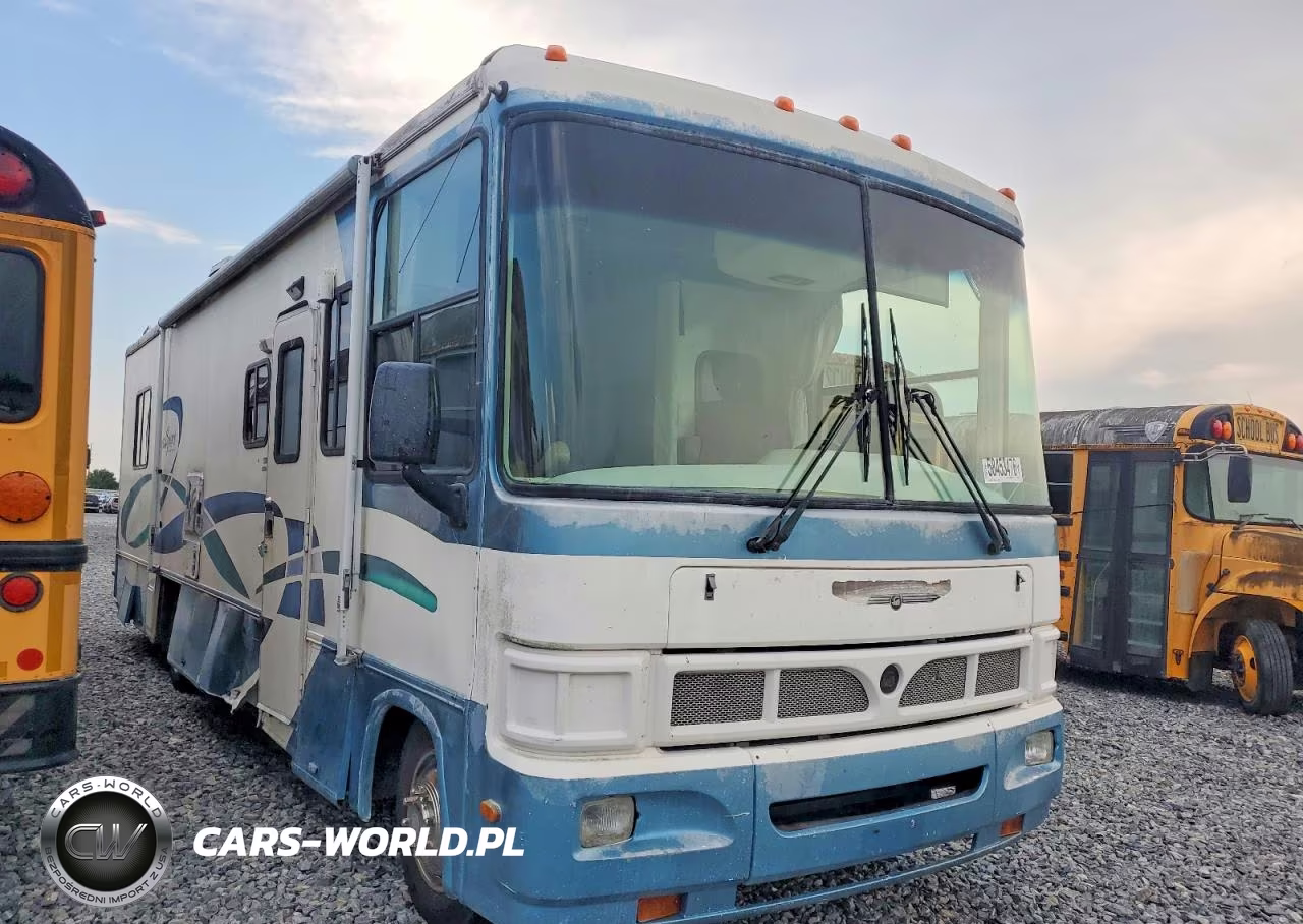 2000 Gulfstream Recreational Vehicle (Rv)