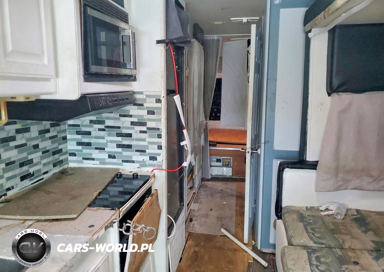 2000 Gulfstream Recreational Vehicle (Rv) VIN:3FCMF53SXYJA05873 - 9