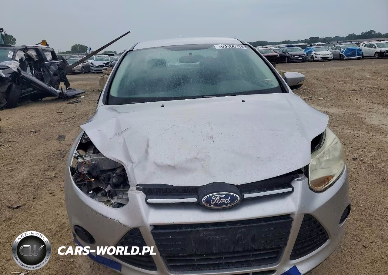2014 Ford Focus Se VIN:1FADP3F2XEL130869 - 5