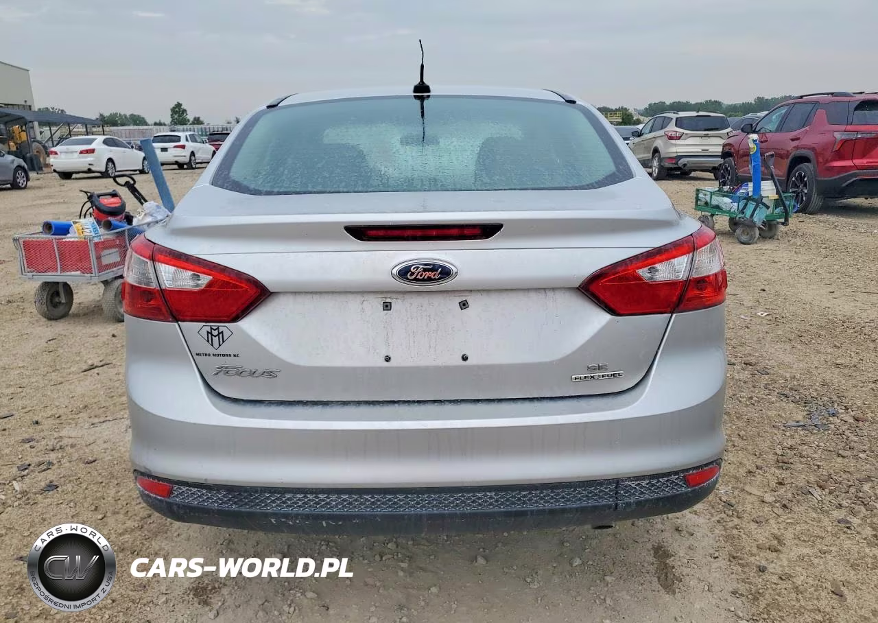 2014 Ford Focus Se VIN:1FADP3F2XEL130869 - 6