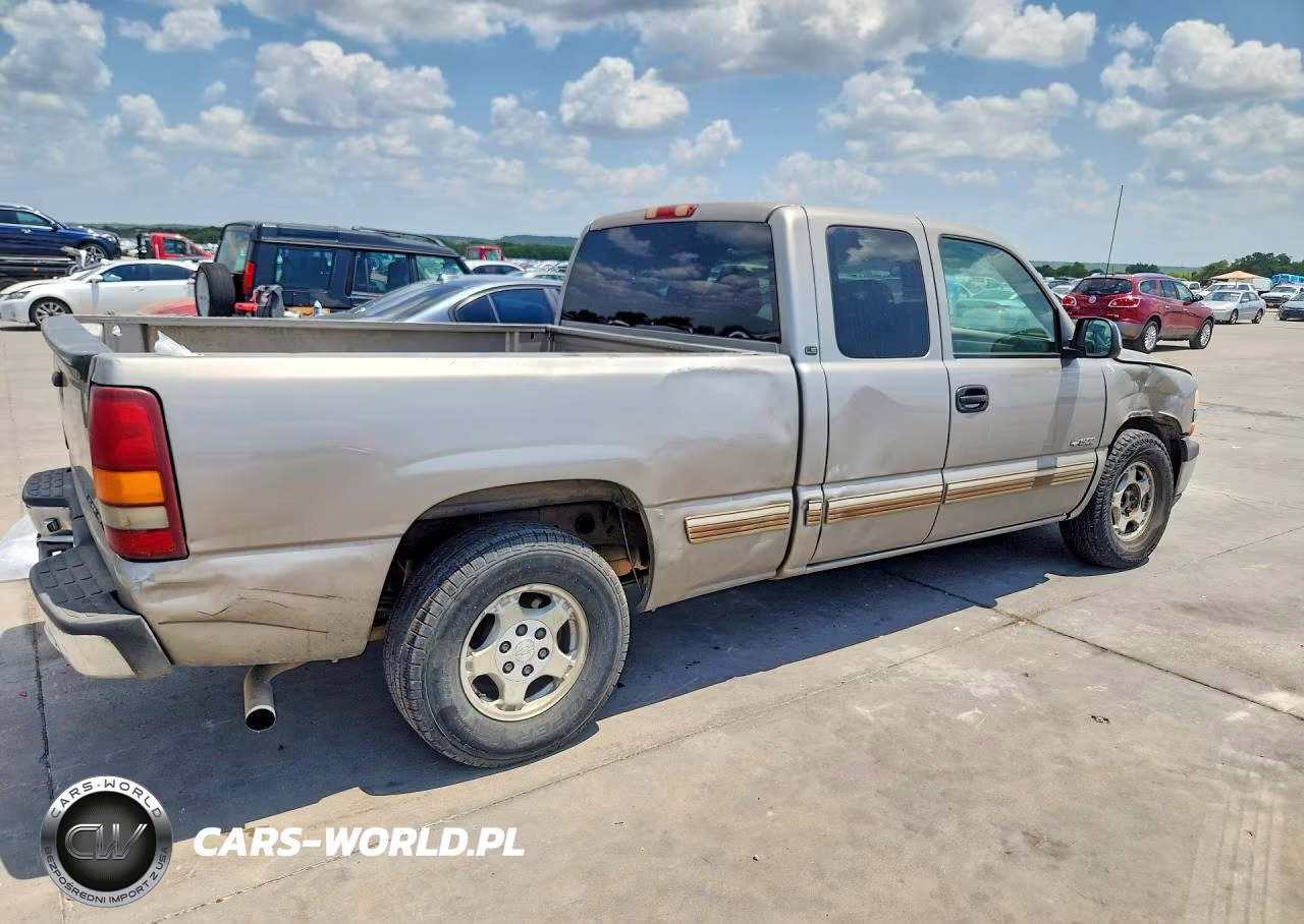 2001 Chevrolet Silverado C1500 VIN:2GCEC19V111239970 - 3