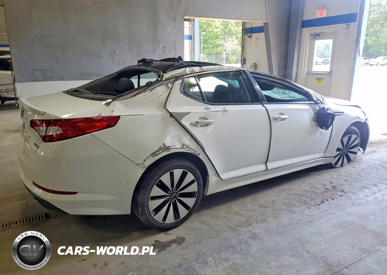 2012 Kia Optima Sx VIN:5XXGR4A60CG007922 - 3