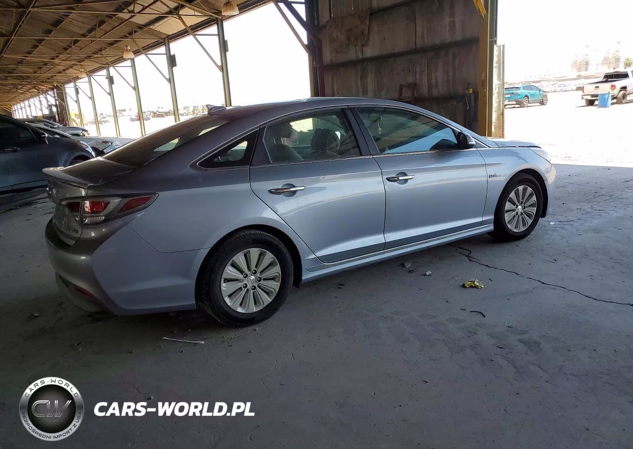 2016 Hyundai Sonata Hybrid Se VIN:KMHE24L15GA014150 - 3