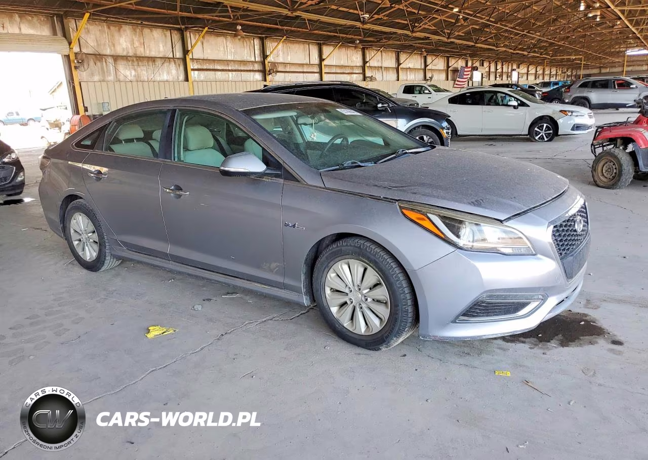 2016 Hyundai Sonata Hybrid Se VIN:KMHE24L15GA014150 - 4