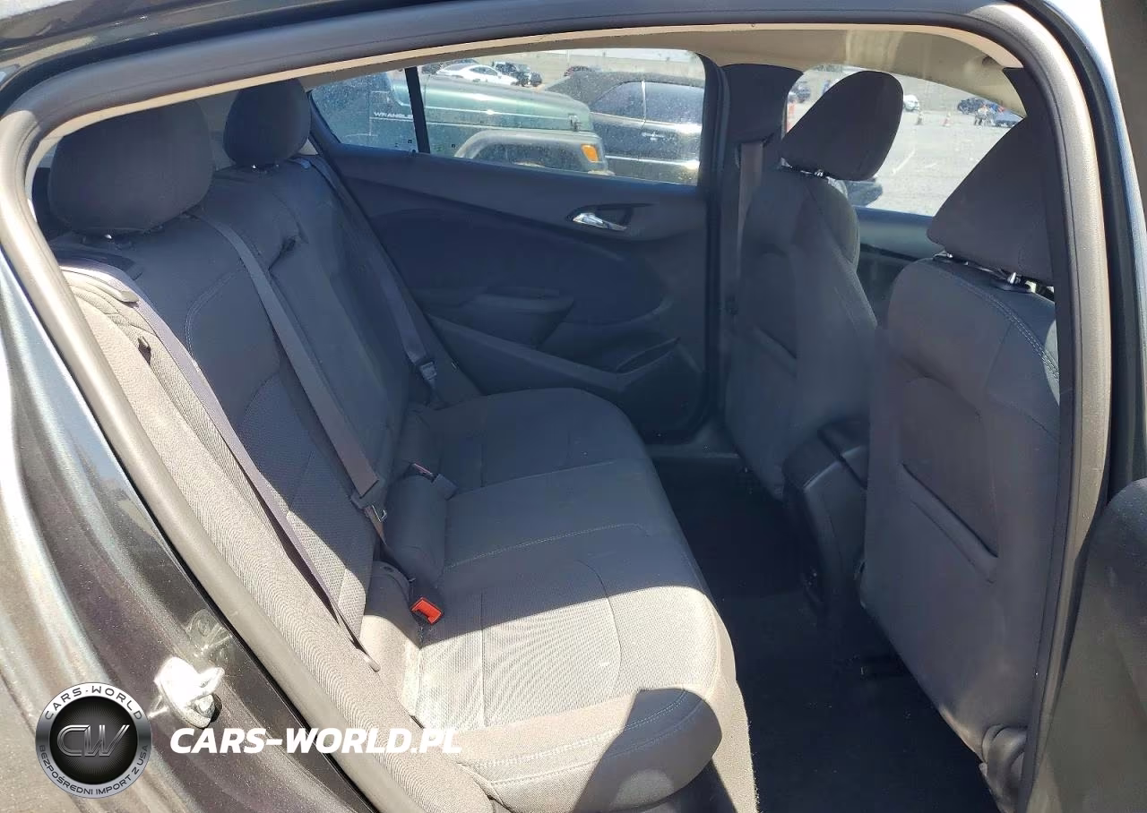 2017 Chevrolet Cruze Lt VIN:3G1BE6SM9HS545687 - 10