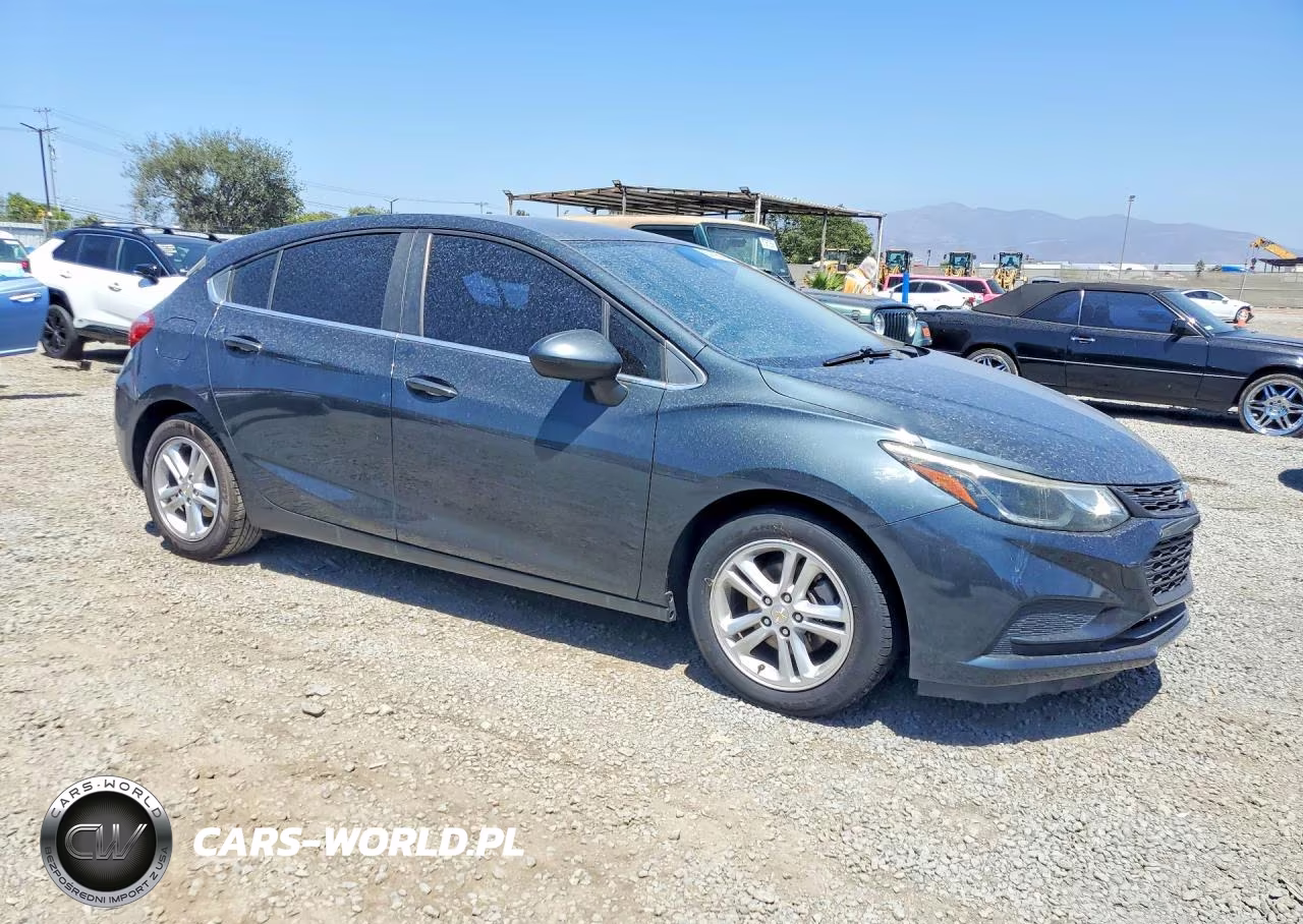 2017 Chevrolet Cruze Lt VIN:3G1BE6SM9HS545687 - 4
