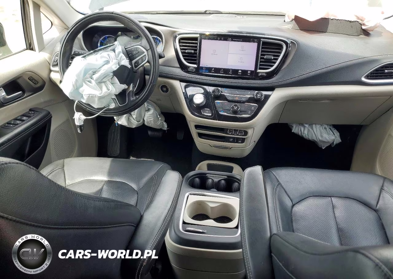 2022 Chrysler Pacifica Hybrid Touring L VIN:2C4RC1L74NR105733 - 8