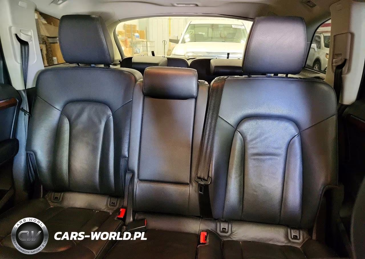 2012 Audi Q7 Premium Plus VIN:WA1LMAFE2CD007047 - 10