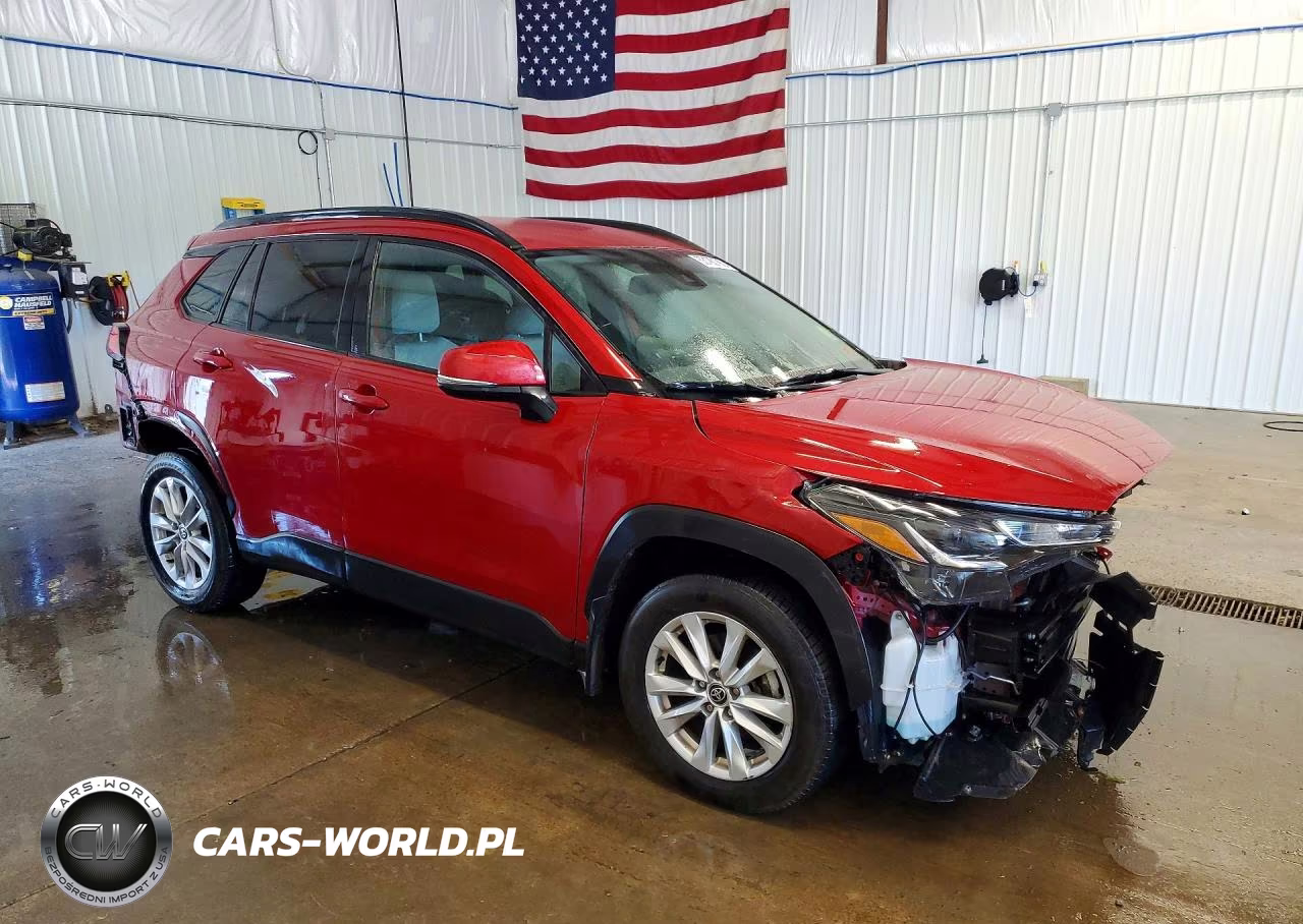 2022 Toyota Corolla Cross Le VIN:7MUCAABG2NV023445 - 4