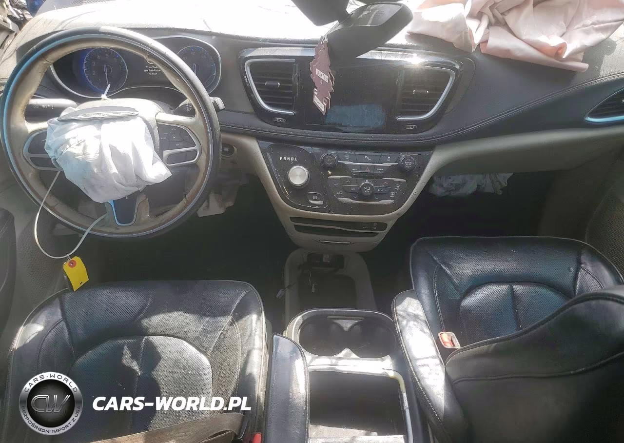 2019 Chrysler Pacifica Limited VIN:2C4RC1GG0KR732130 - 8