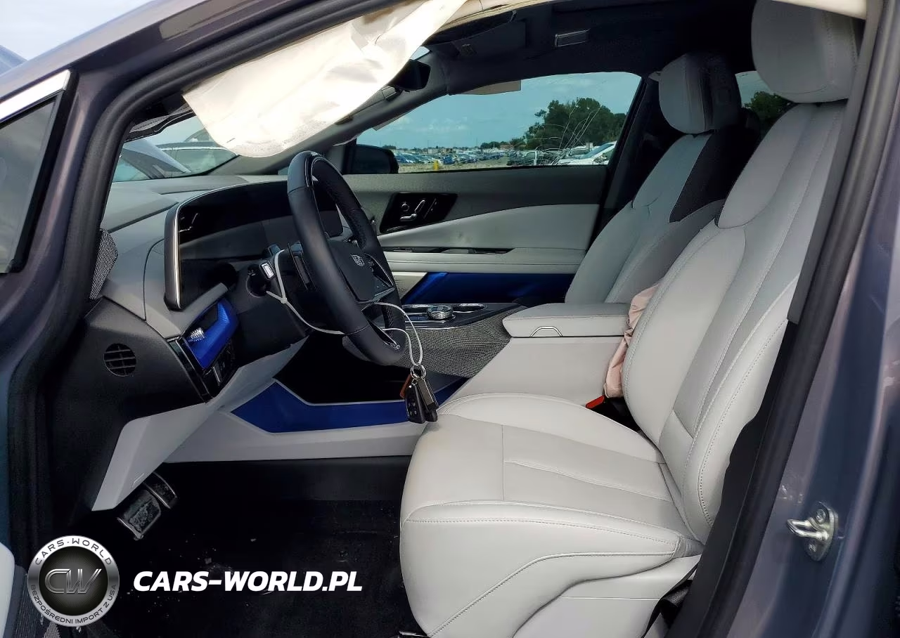2026 Cadillac Optiq Luxury VIN:3GYK3BM51TS112346 - 7
