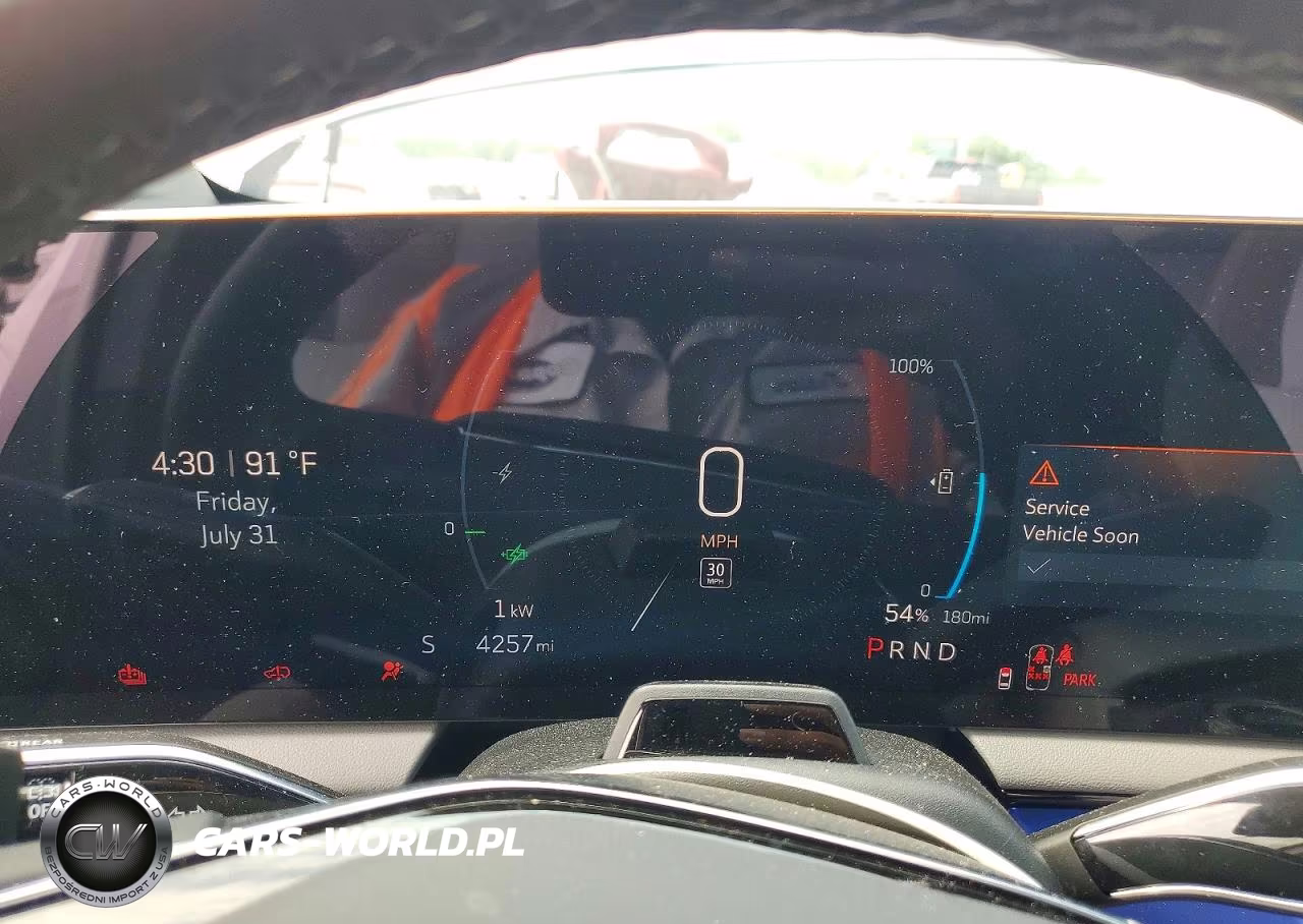 2026 Cadillac Optiq Luxury VIN:3GYK3BM51TS112346 - 9