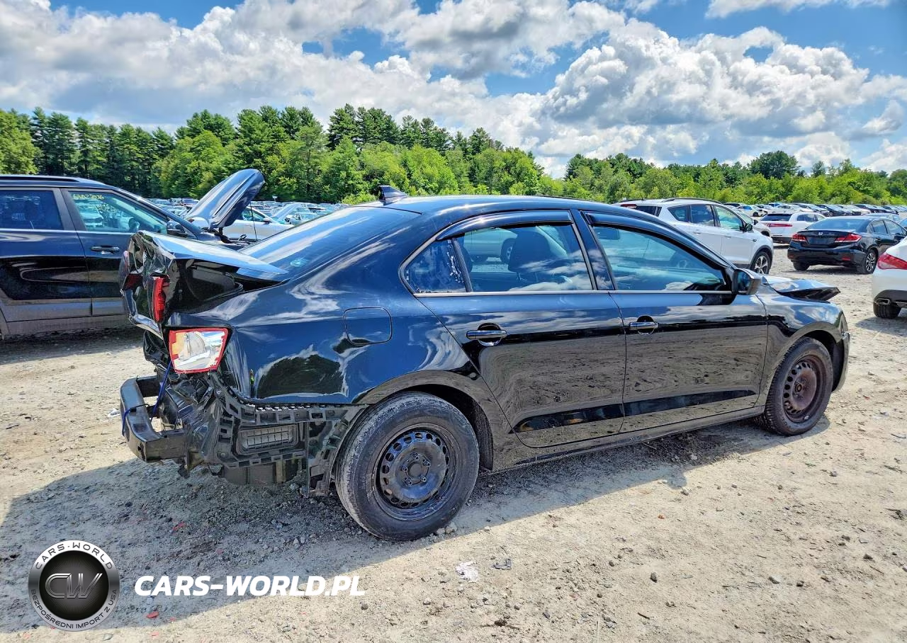 2012 Volkswagen Jetta Base VIN:3VW2K7AJ6CM321025 - 3